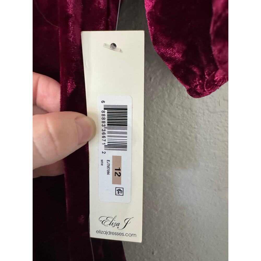 Eliza J Wine Burgundy Velvet Off the Shoulder Dress Size 12 NWT - Picture 4 of 6